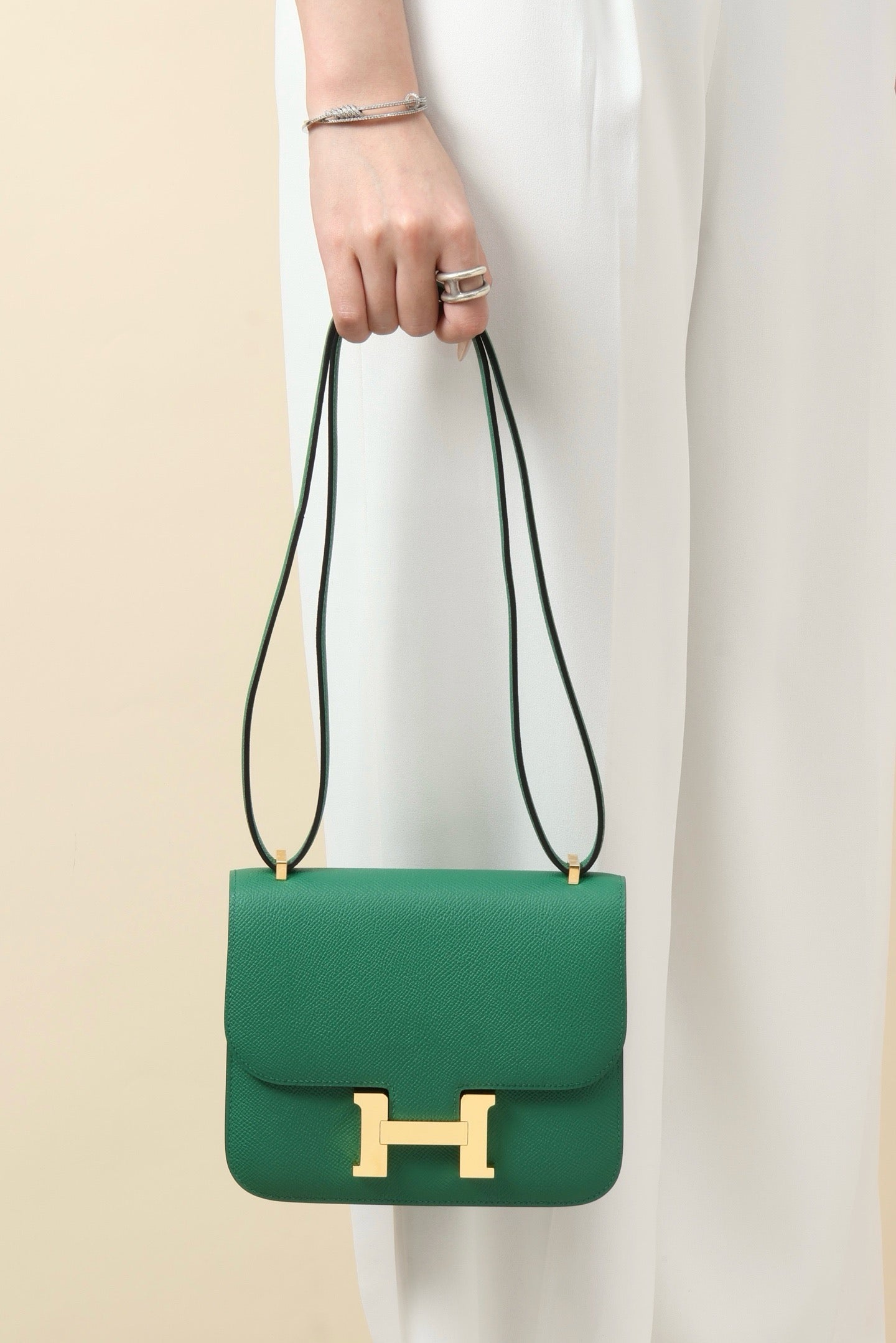 CJ19 19 cm , Velvet Green Epsom leather GHW #4323