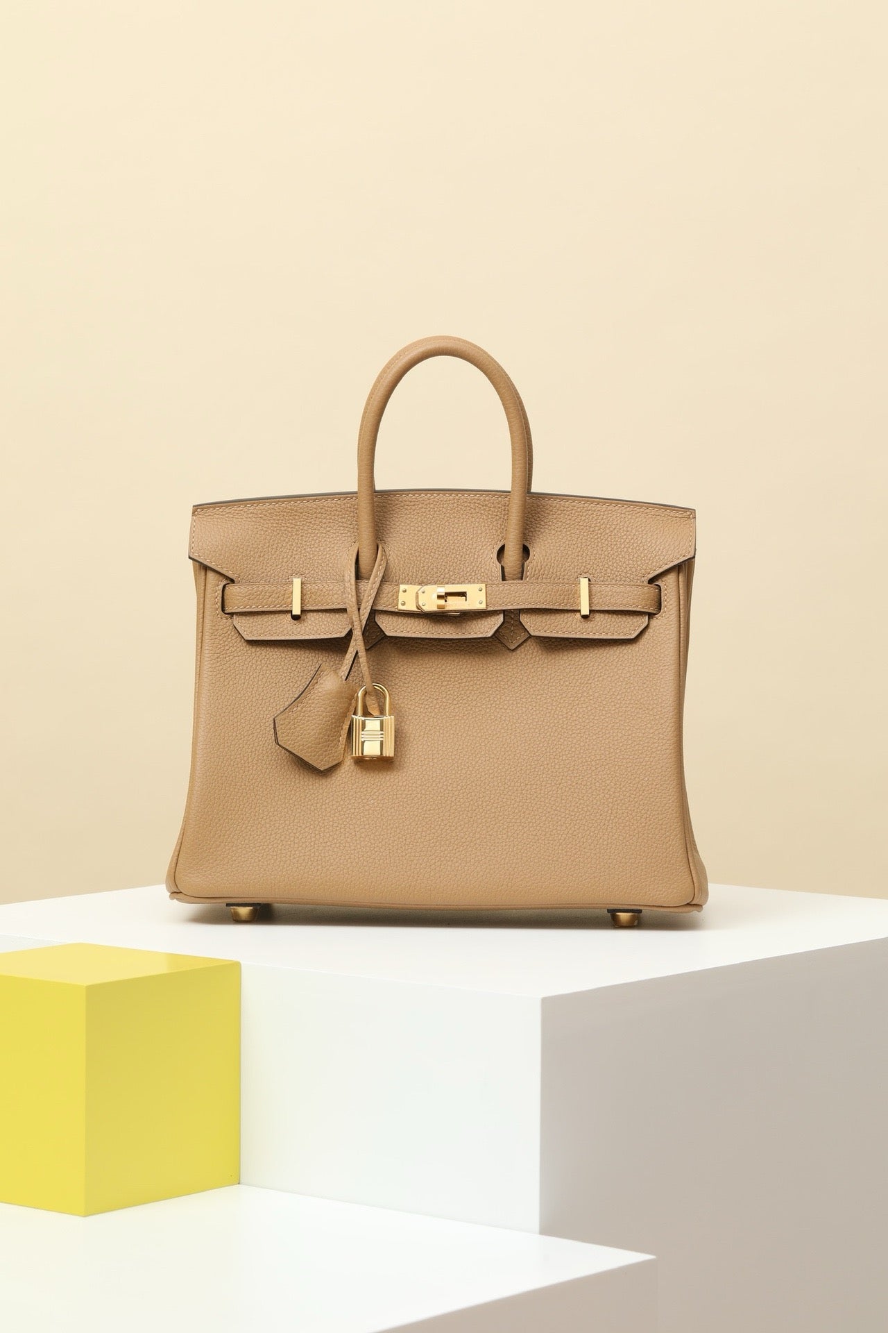 BK25 Mushroom White # 3883