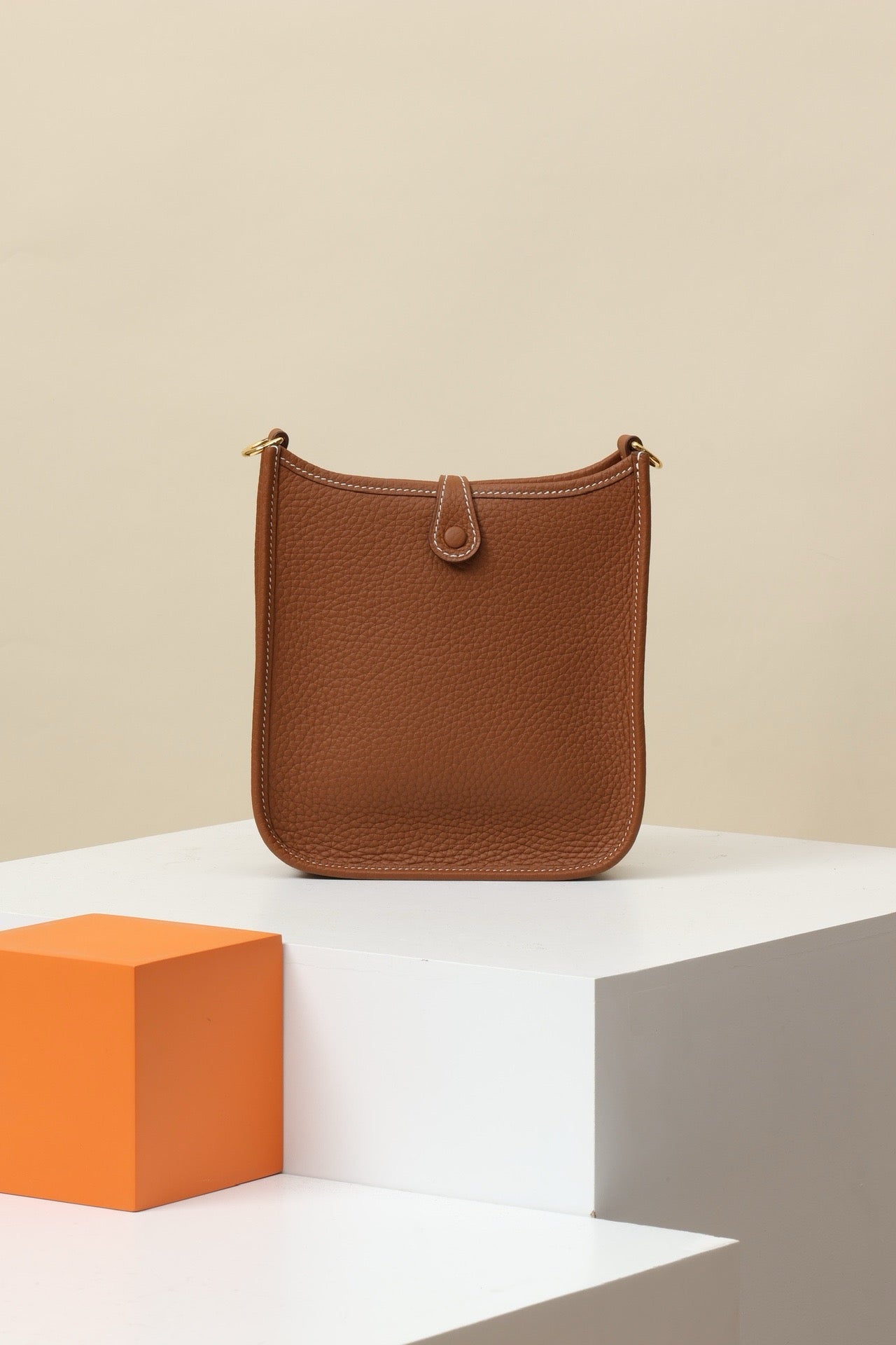 YF16 CK37 Gold BrownClemence bull leather crossbody bag  , GHW #4450