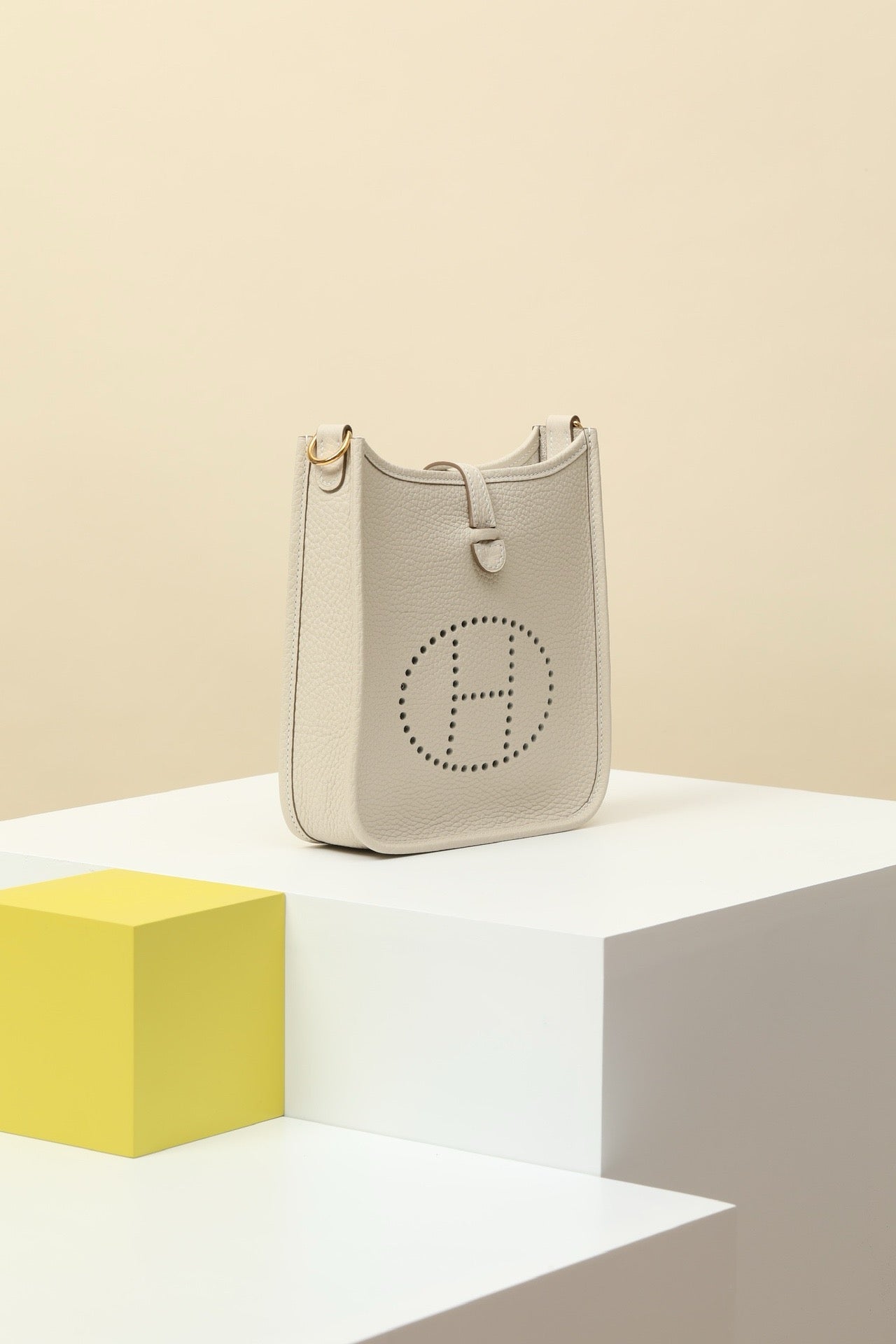 YF16 CC10 Milkshake White Clemence bull leather crossbody bag  ,GHW#4433