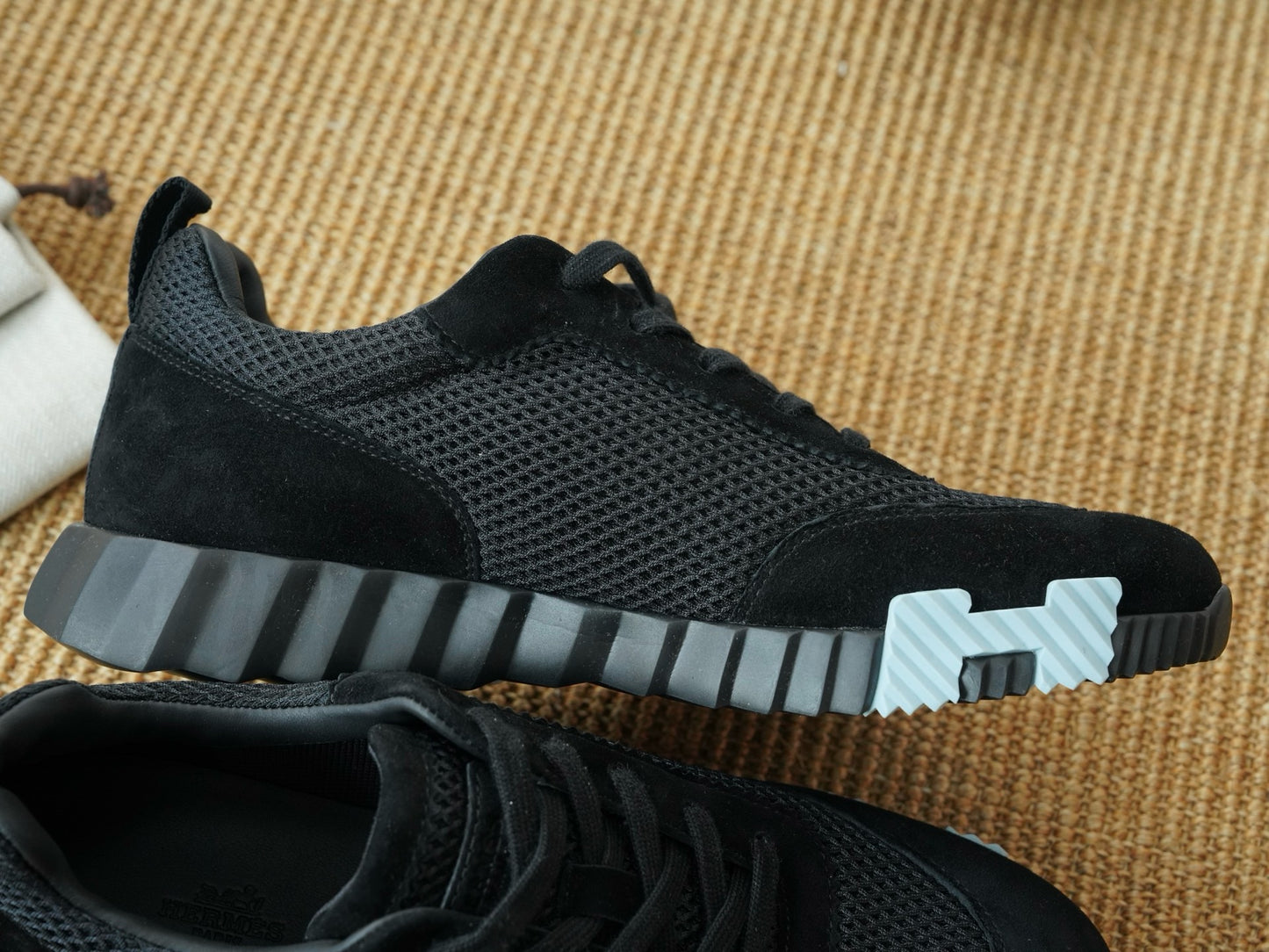 HSneakers