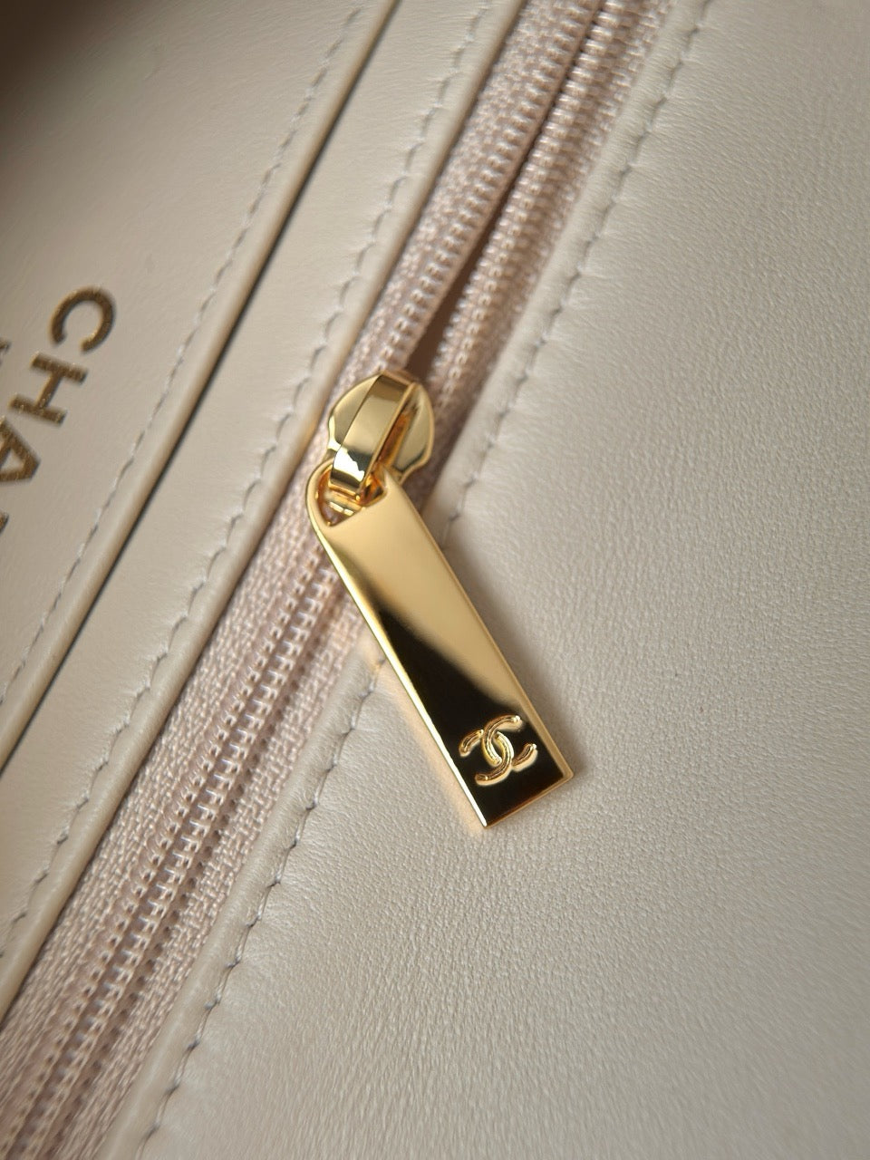 Cf20 Gold Hardware  #4676