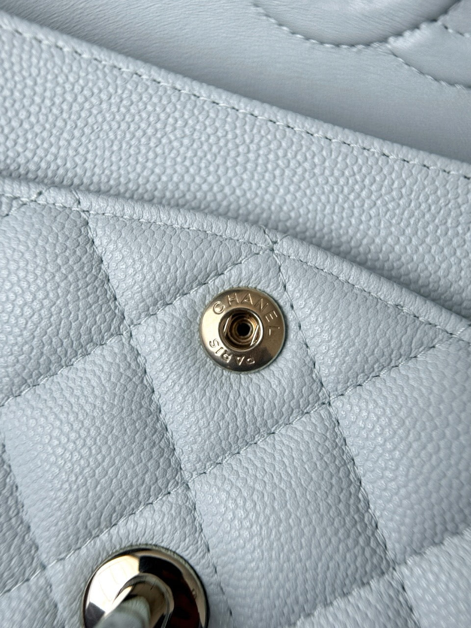 Cf23 Champagne Gold , Caviar # 4221