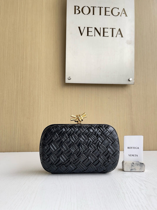 BV the knot #2608
