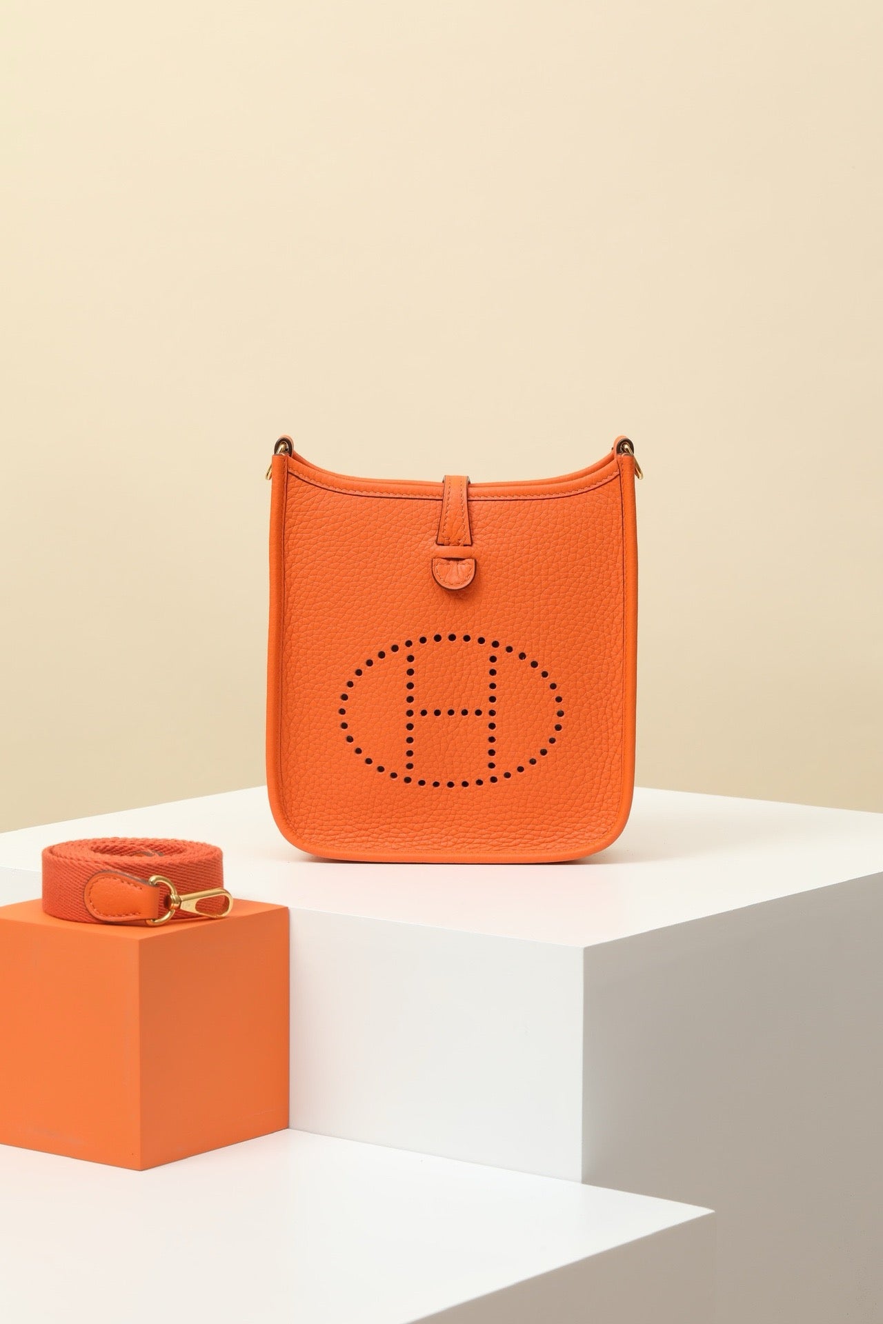 YF16 CK93 Classic Orange Clemence bull leather crossbody bag  ,GHW#4438