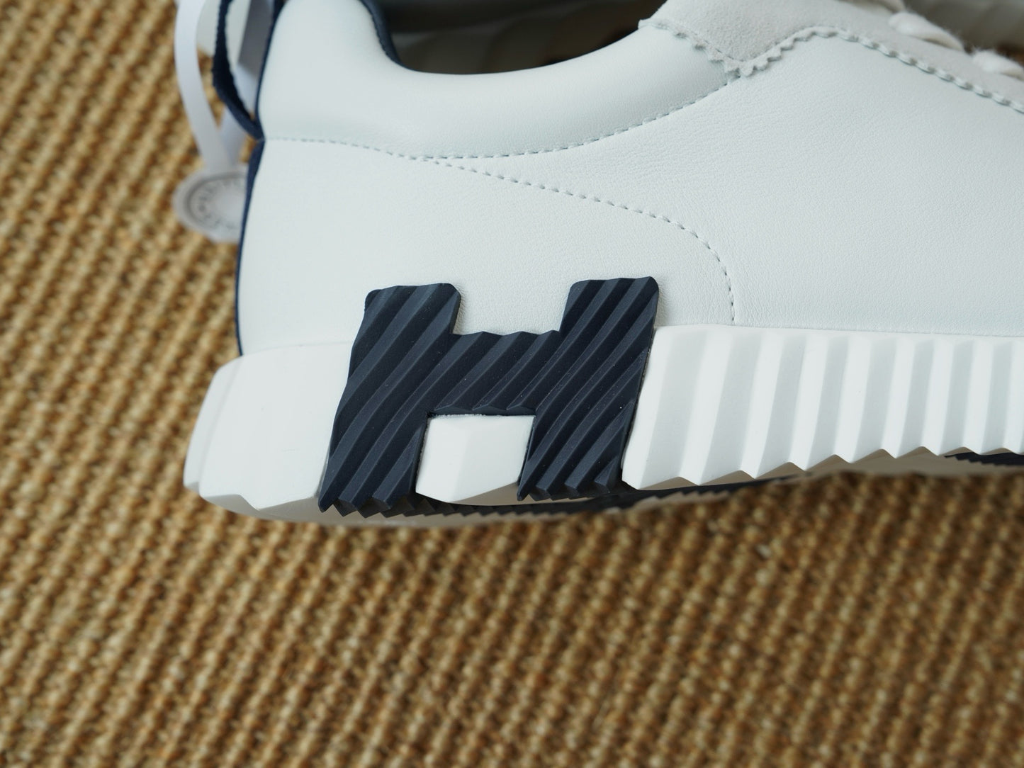 HSneakers