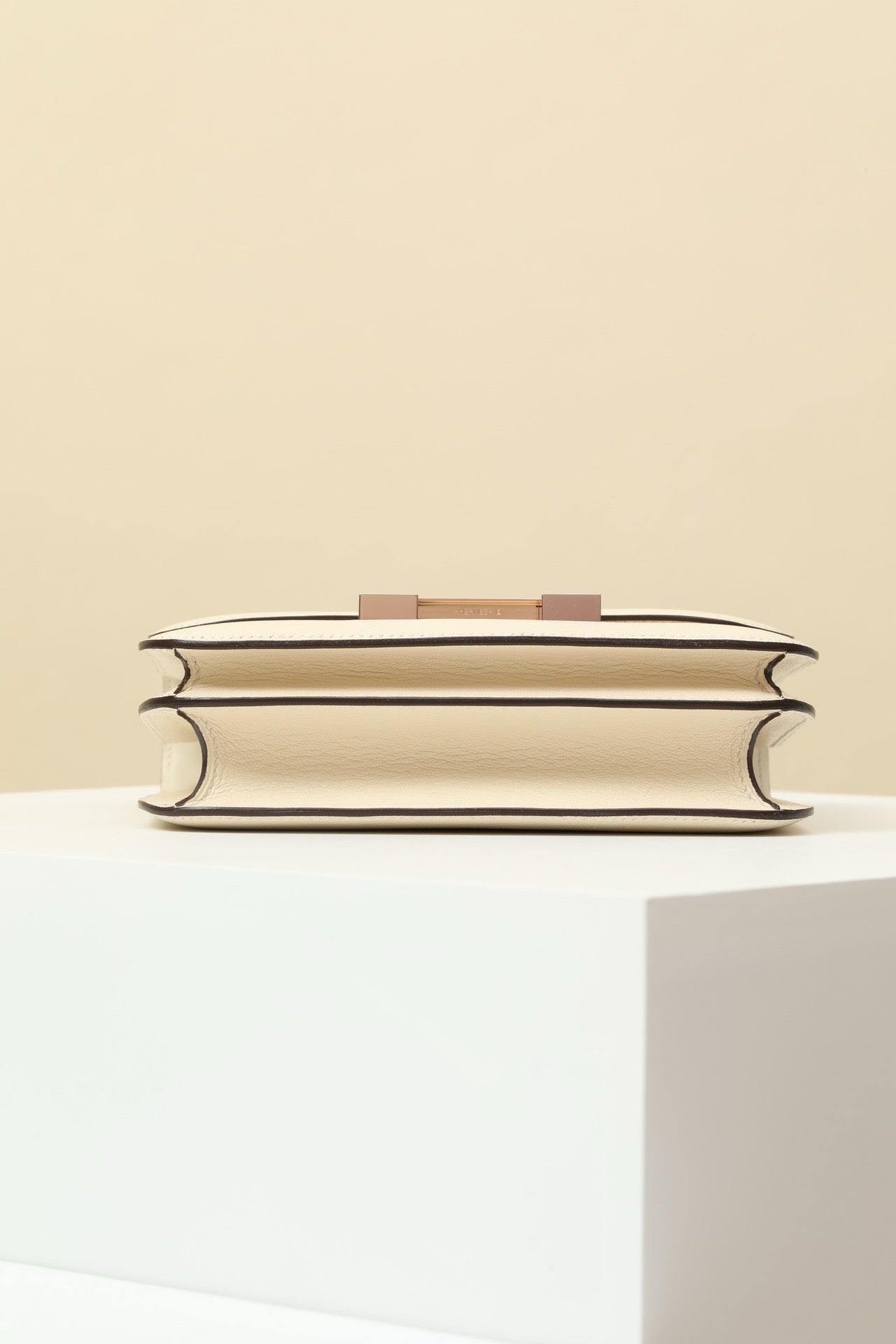 CJ19 19 cm, I2 Cream White Rose Gold Hardware #4351