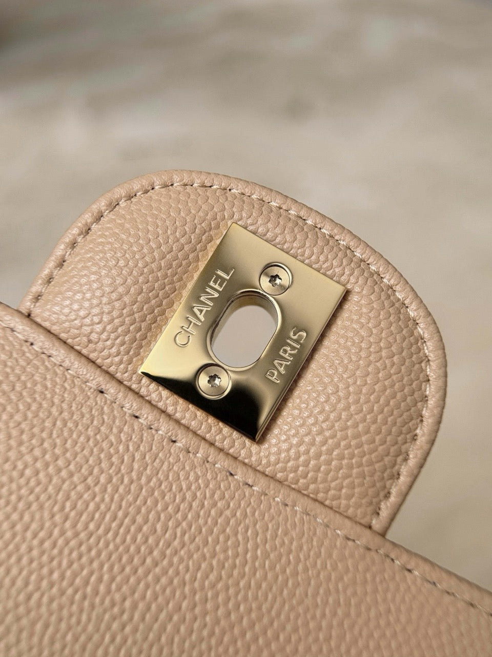 Cf25 Champagne Gold , Caviar # 4200