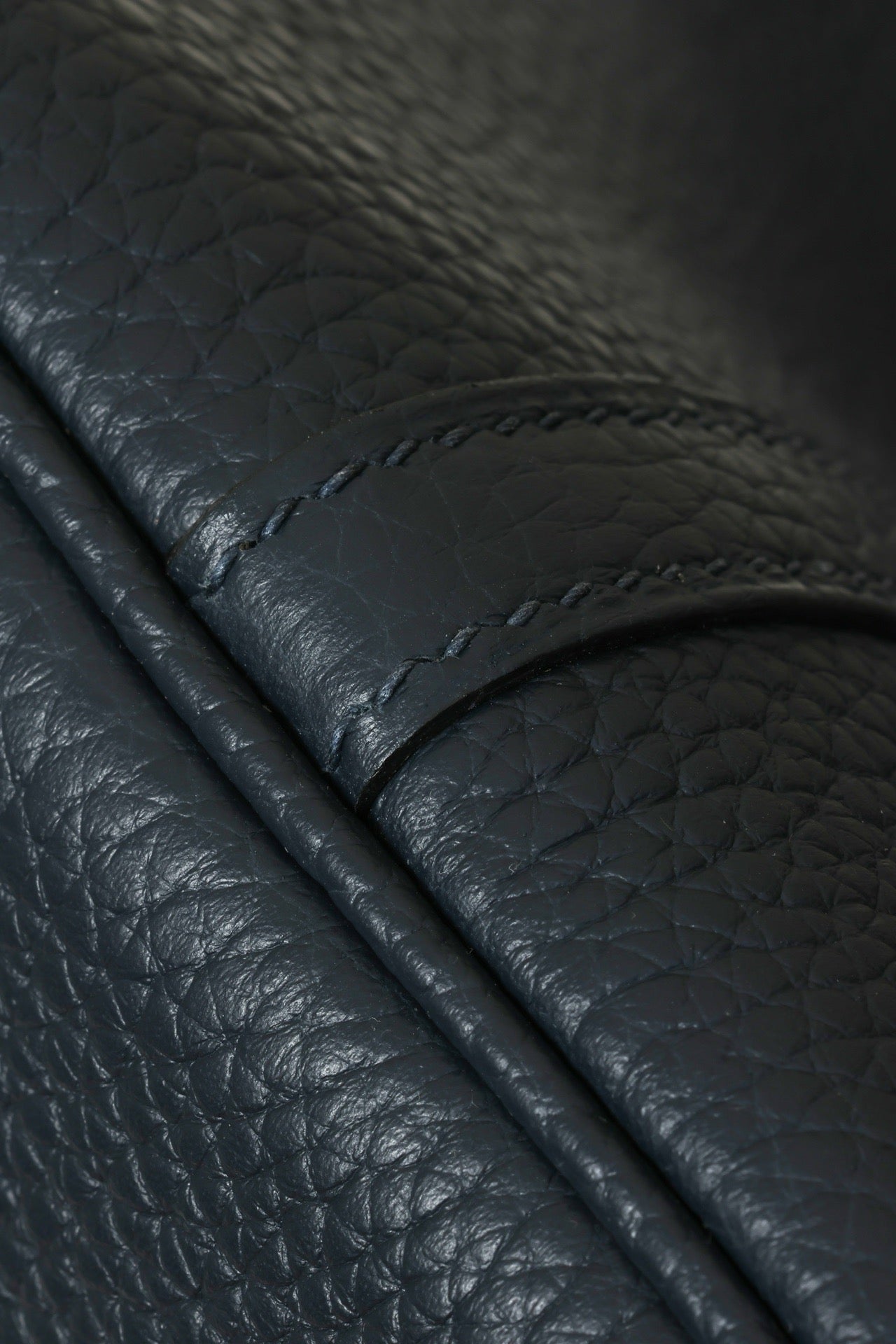 CL18 2Z Midnight Blue PHW #4048