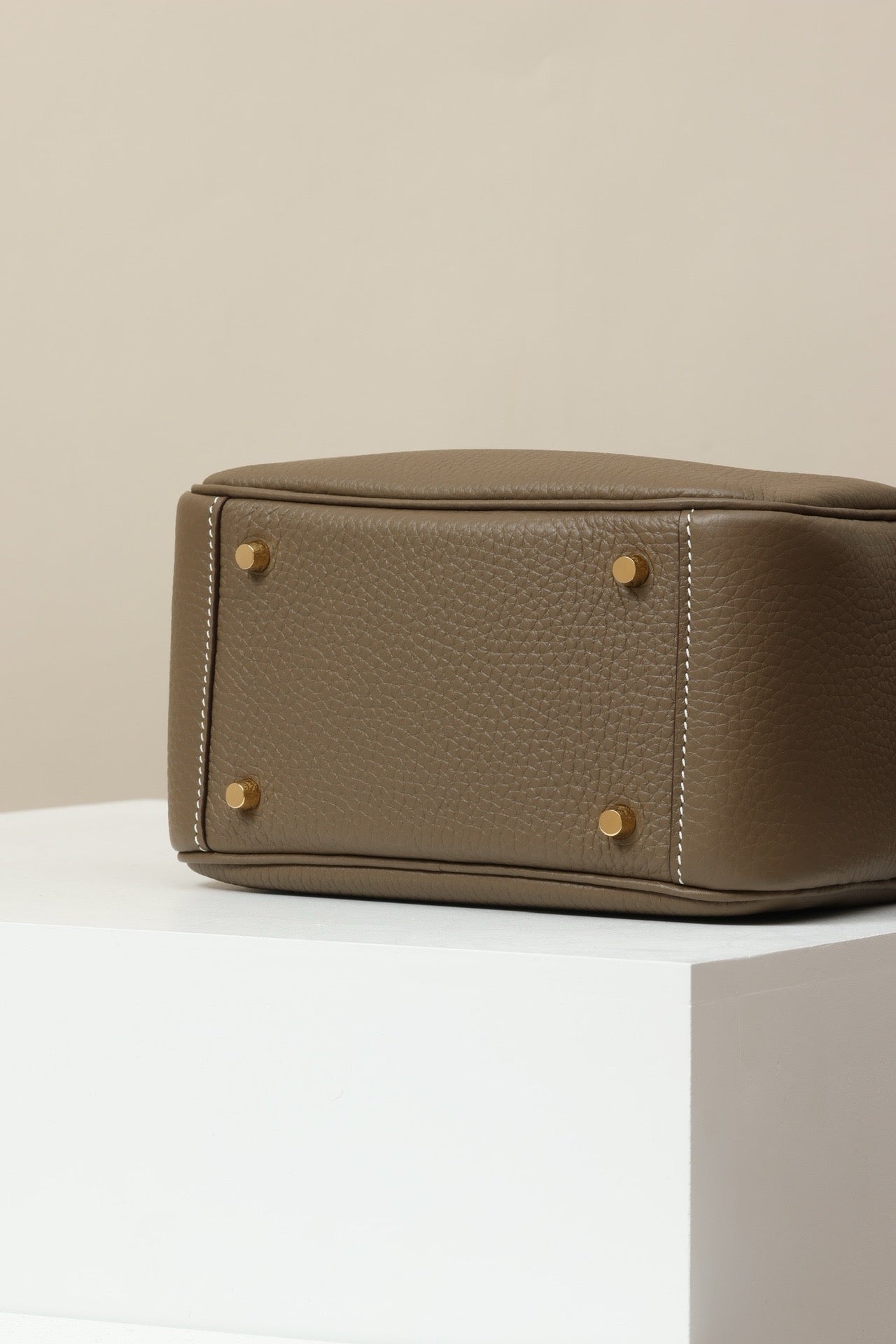 LD19 , Togo , CK18 Etoupe GHW #4595