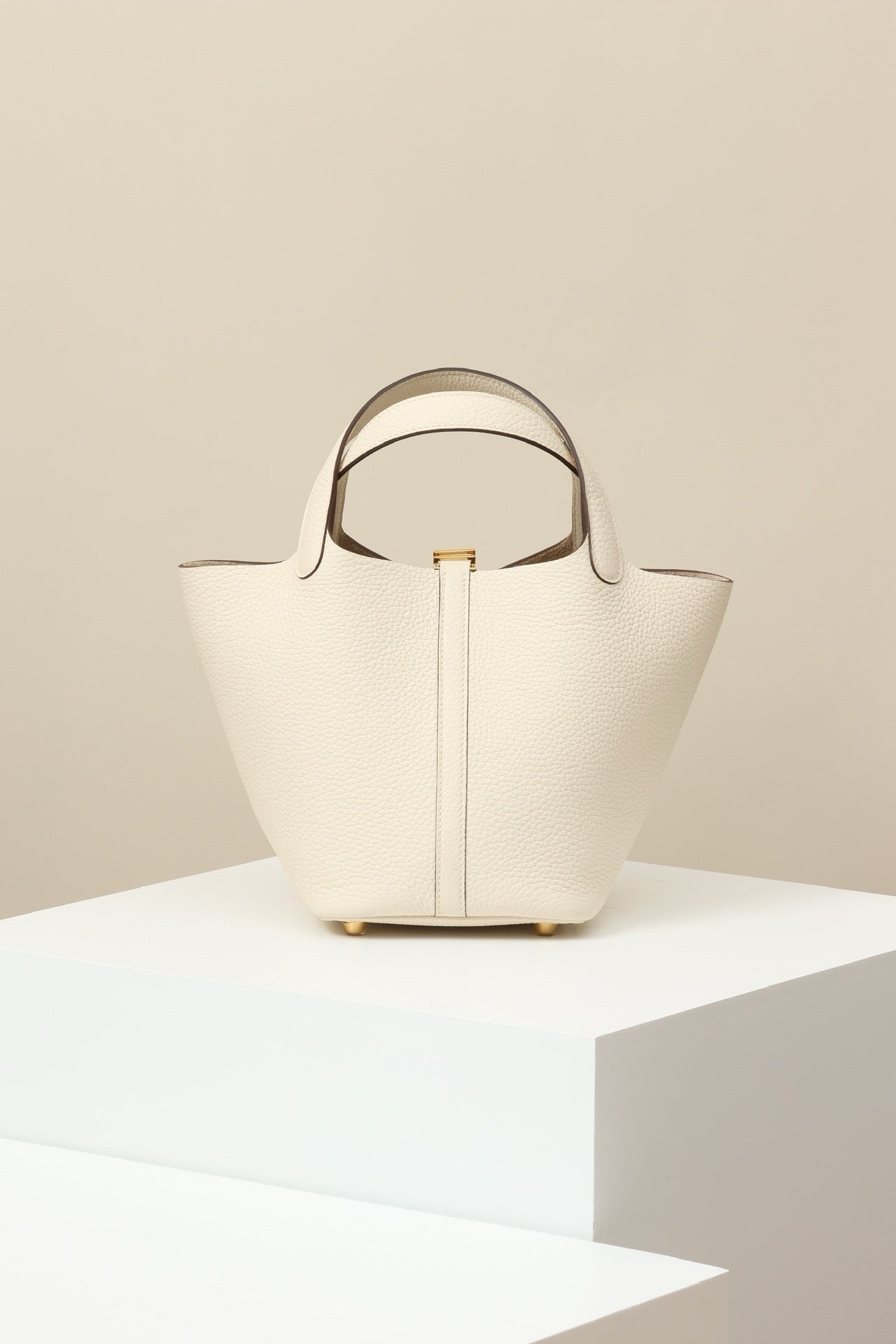 CL18 I2 Cream White GHW #4091