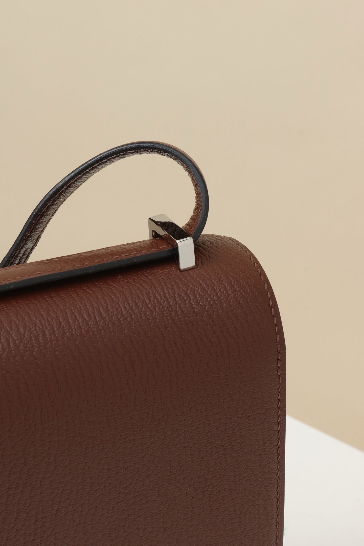 CJ19 19 cm ,   41 Havana / 36 Brick Red Goatskin GHW #4348