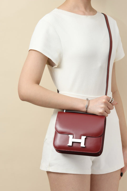 CJ19 19 cm ,  Red Box leather PHW #4291