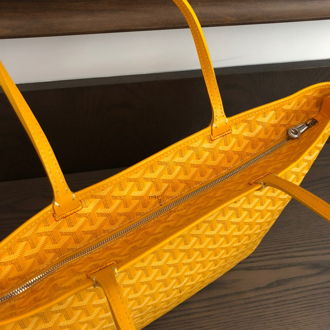 Artois MM Bag #683