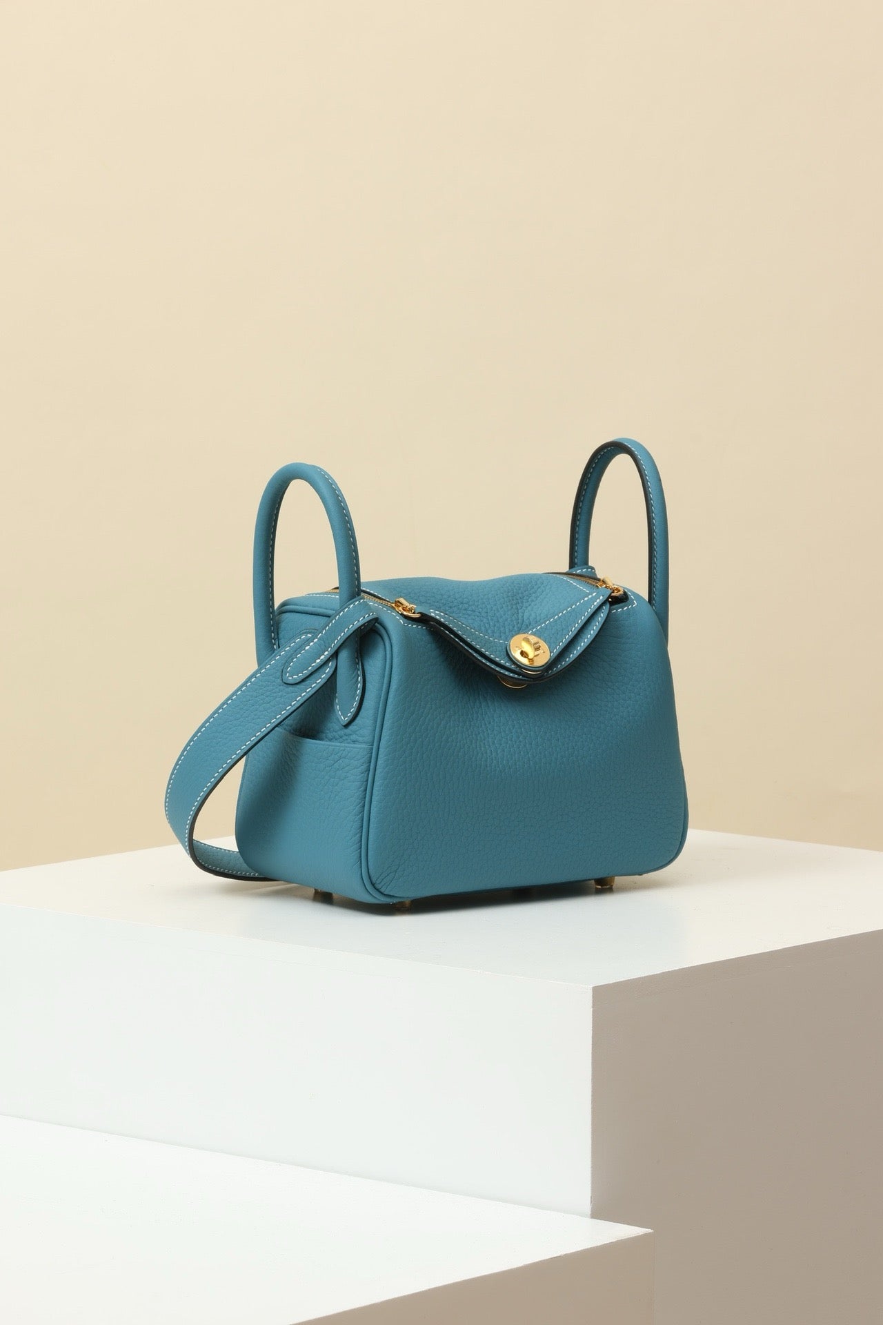 LD19 , Togo ,  D2 Bleu Jeans GHW #4581