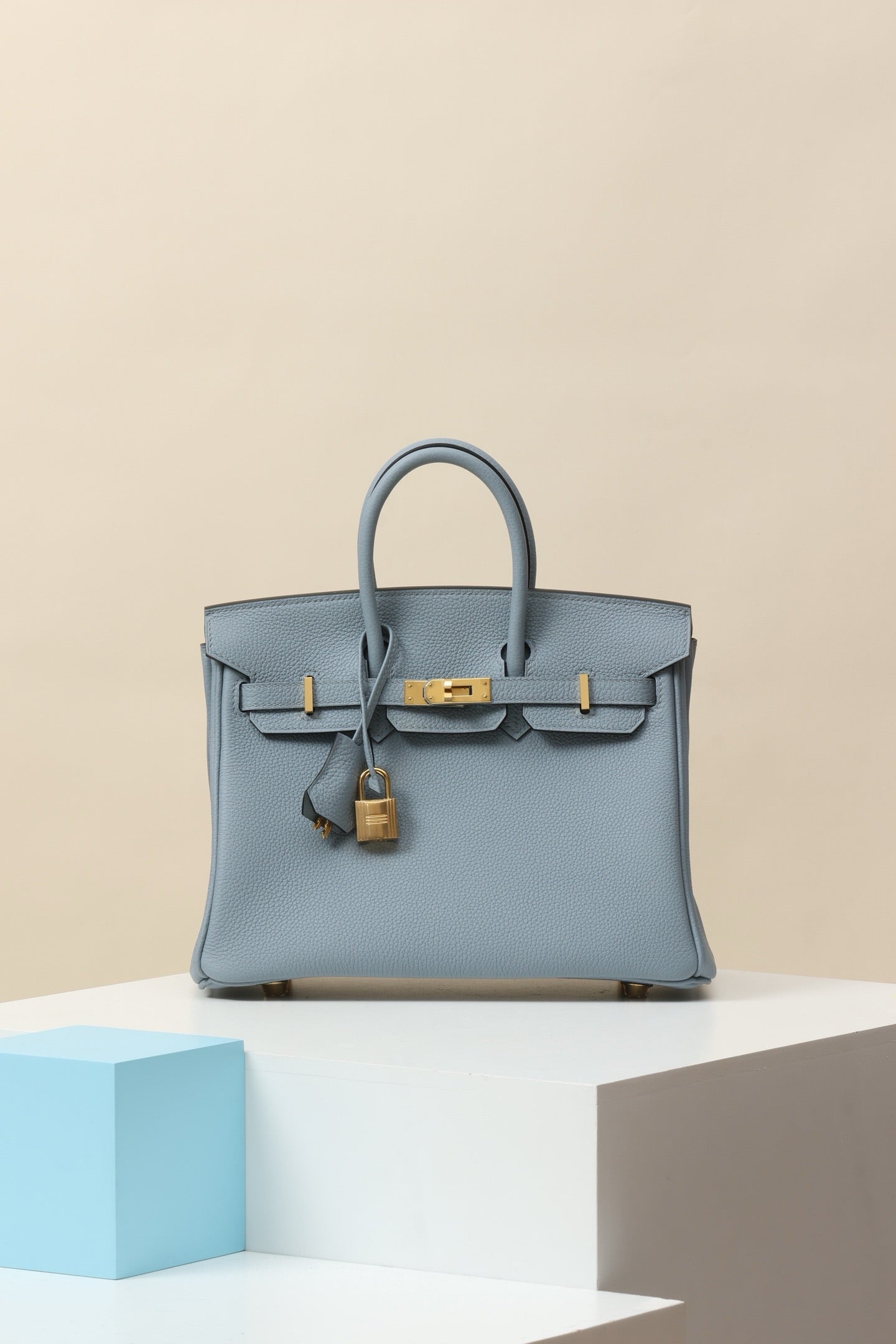 BK25 Linen Blue #3848