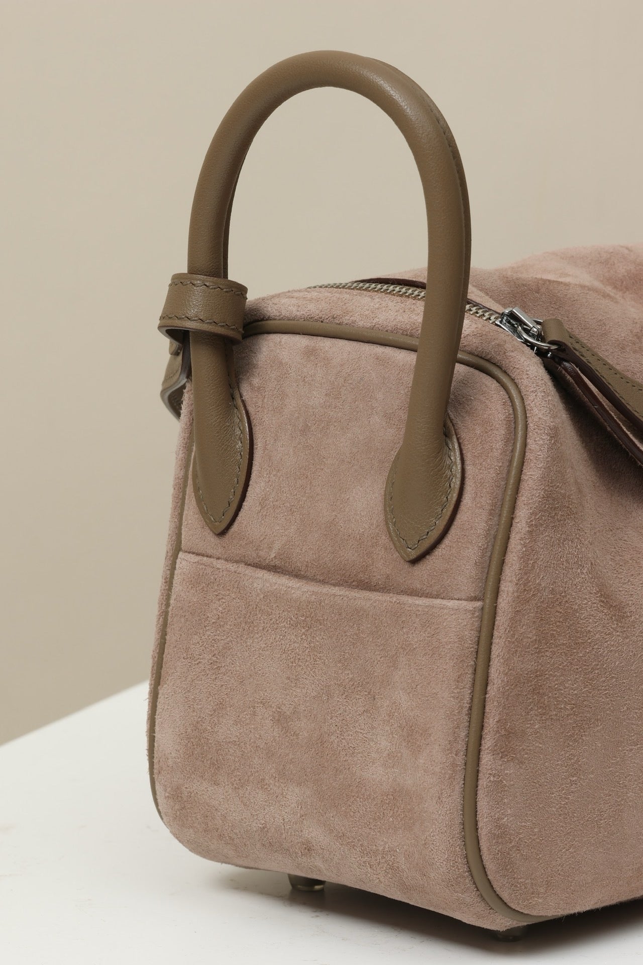 LD19 , Swift leather combined with suede CK18 Etoupe (Elephant Grey) PHW#4628