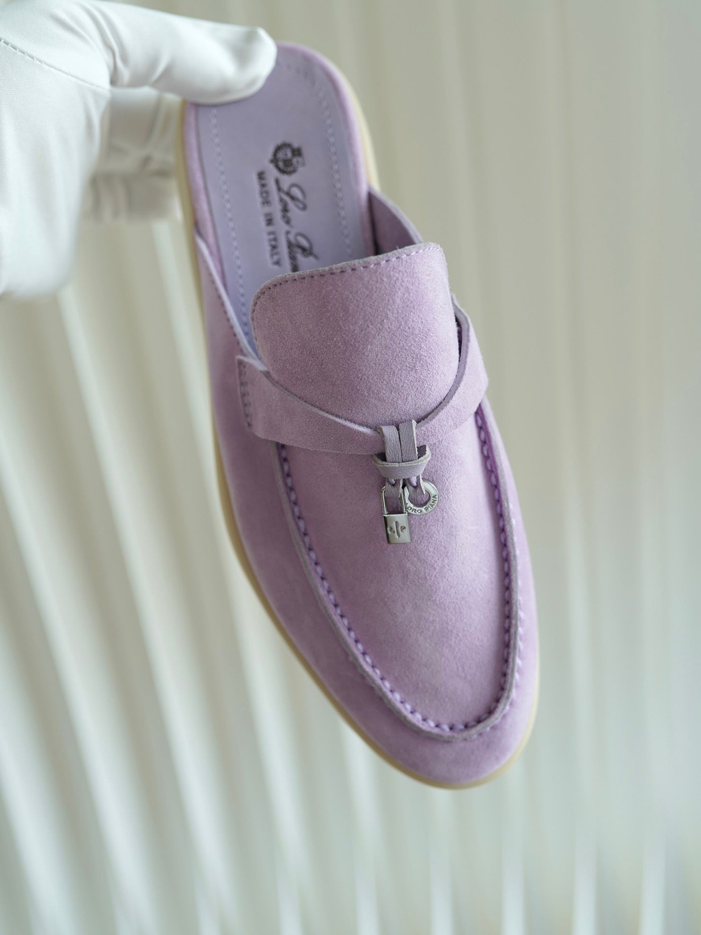 Charms Walk Loafer #393