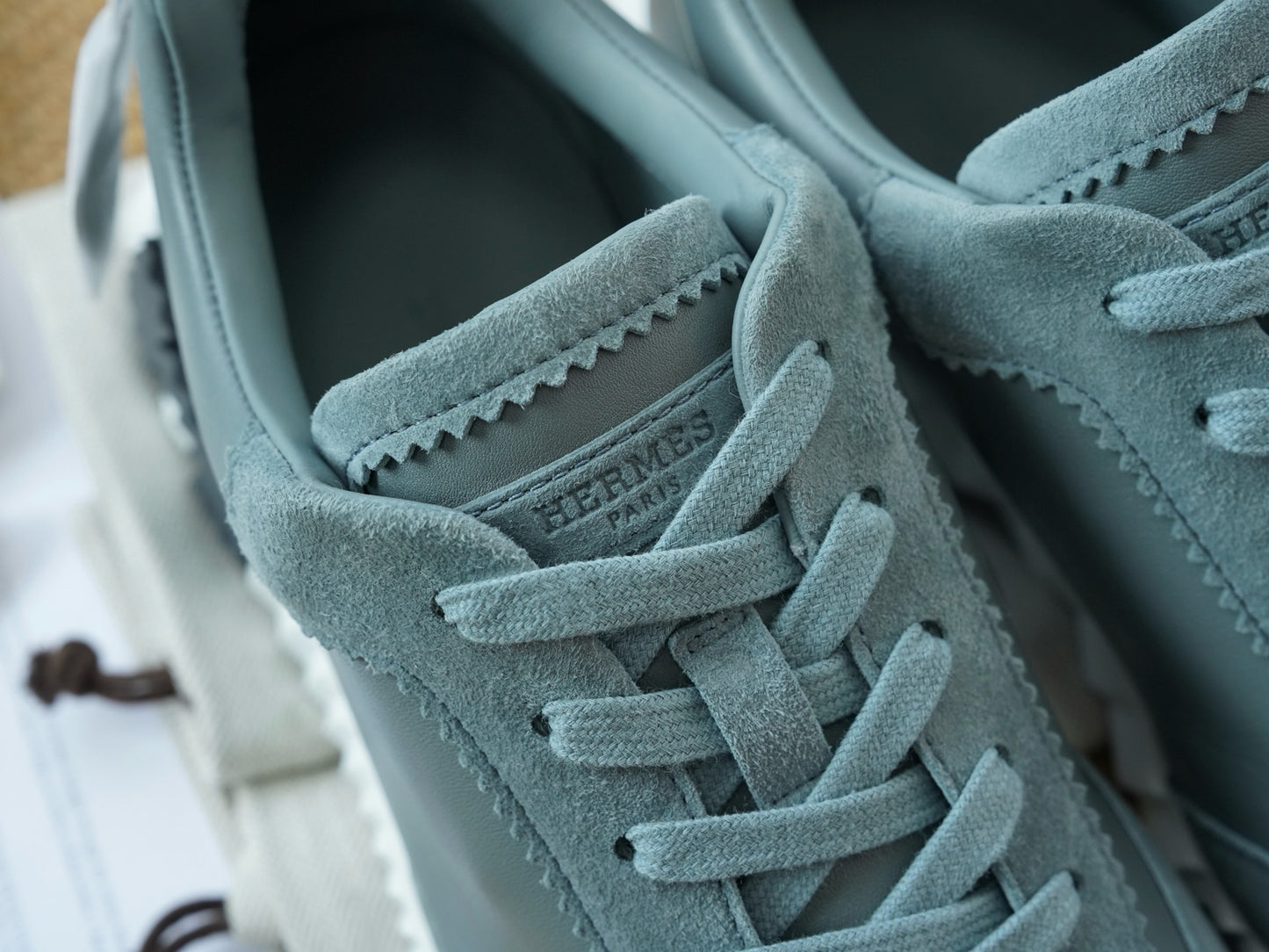 HSneakers